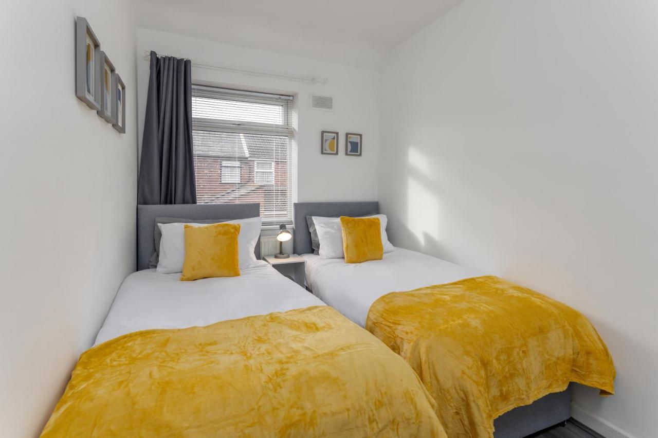 リヴァプールThe Empress 2 Bed Terraced Houseアパートメント エクステリア 写真