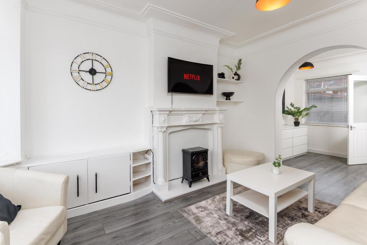 リヴァプールThe Empress 2 Bed Terraced Houseアパートメント エクステリア 写真