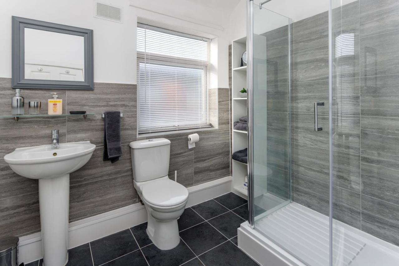 リヴァプールThe Empress 2 Bed Terraced Houseアパートメント エクステリア 写真