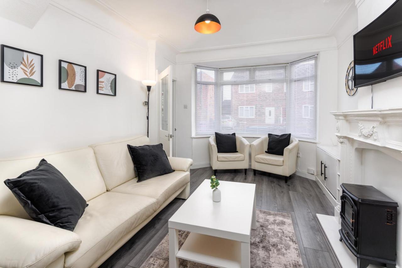 リヴァプールThe Empress 2 Bed Terraced Houseアパートメント エクステリア 写真